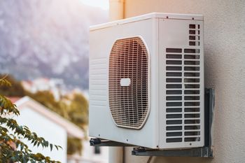 Najpierw UE, potem pompa ciepła. Mechanizm, o którym rzadko się mówi