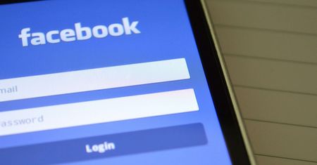 Facebook niegorszy niż Apple czy Google. Podsłuchuje użytkowników i udostępnia nagrania