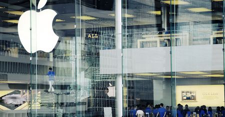 Apple zainwestuje miliard dolarów w chińskiego rywala Ubera