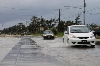 Huragan Isaac uderzył w wybrzeże Luizjany