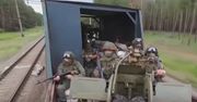 "Wołga" w Ukrainie. Rosjanie pokazali pracę wojskowego pociągu pancernego
