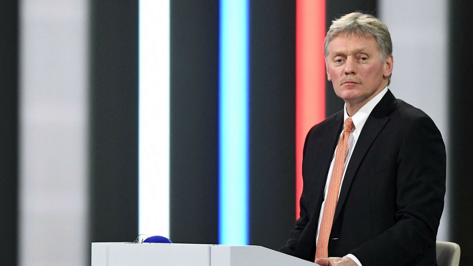 arch49
Kremlin spokesman Dmitry Peskov moderates Russian President Vladimir Putin's annual press conference at the Manezh exhibition hall in central Moscow on December 23, 2021. (Photo by NATALIA KOLESNIKOVA / AFP)
NATALIA KOLESNIKOVA