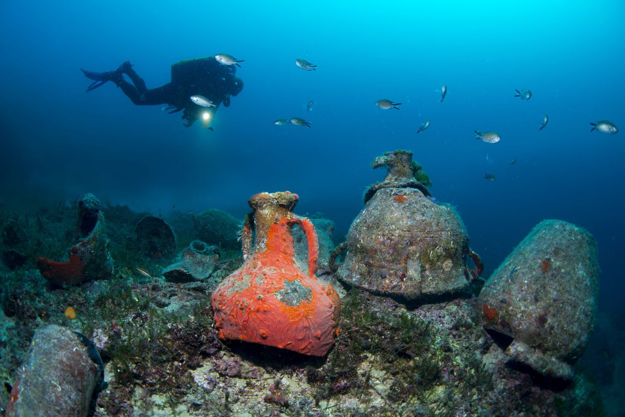 Znaleźli pod wodą skarb. Trop wiedzie do ukrytego wraku