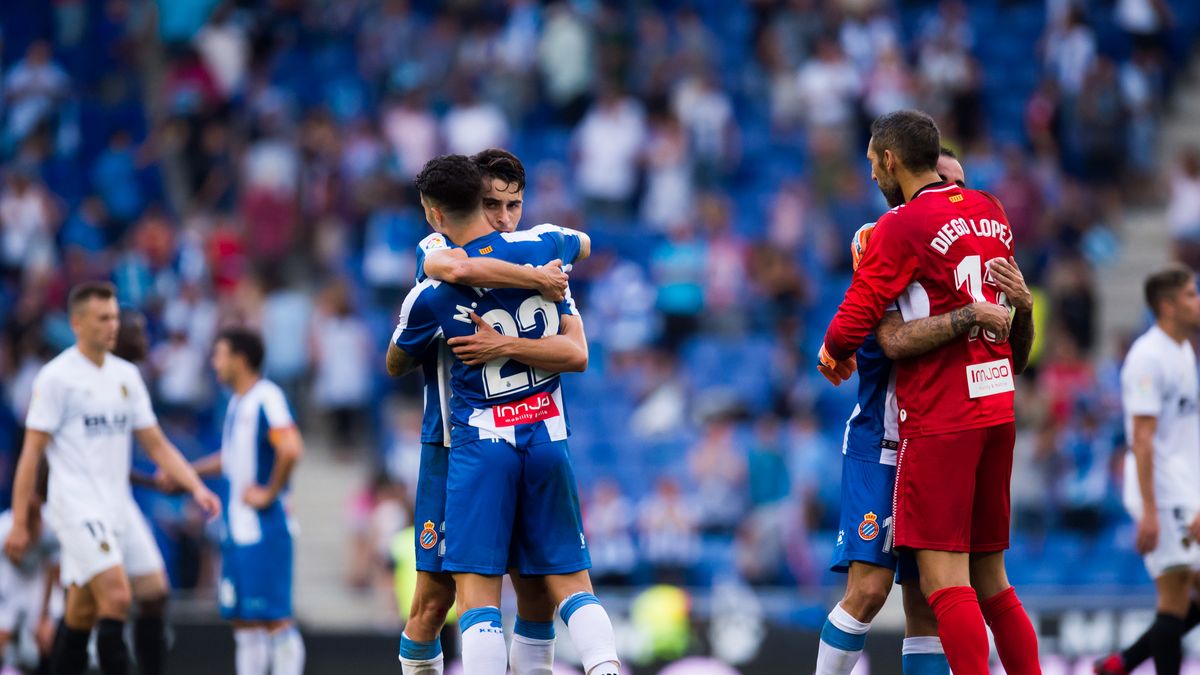 Zdjęcie okładkowe artykułu: Getty Images / Alex Caparros / Na zdjęciu: piłkarze Espanyolu Barcelona