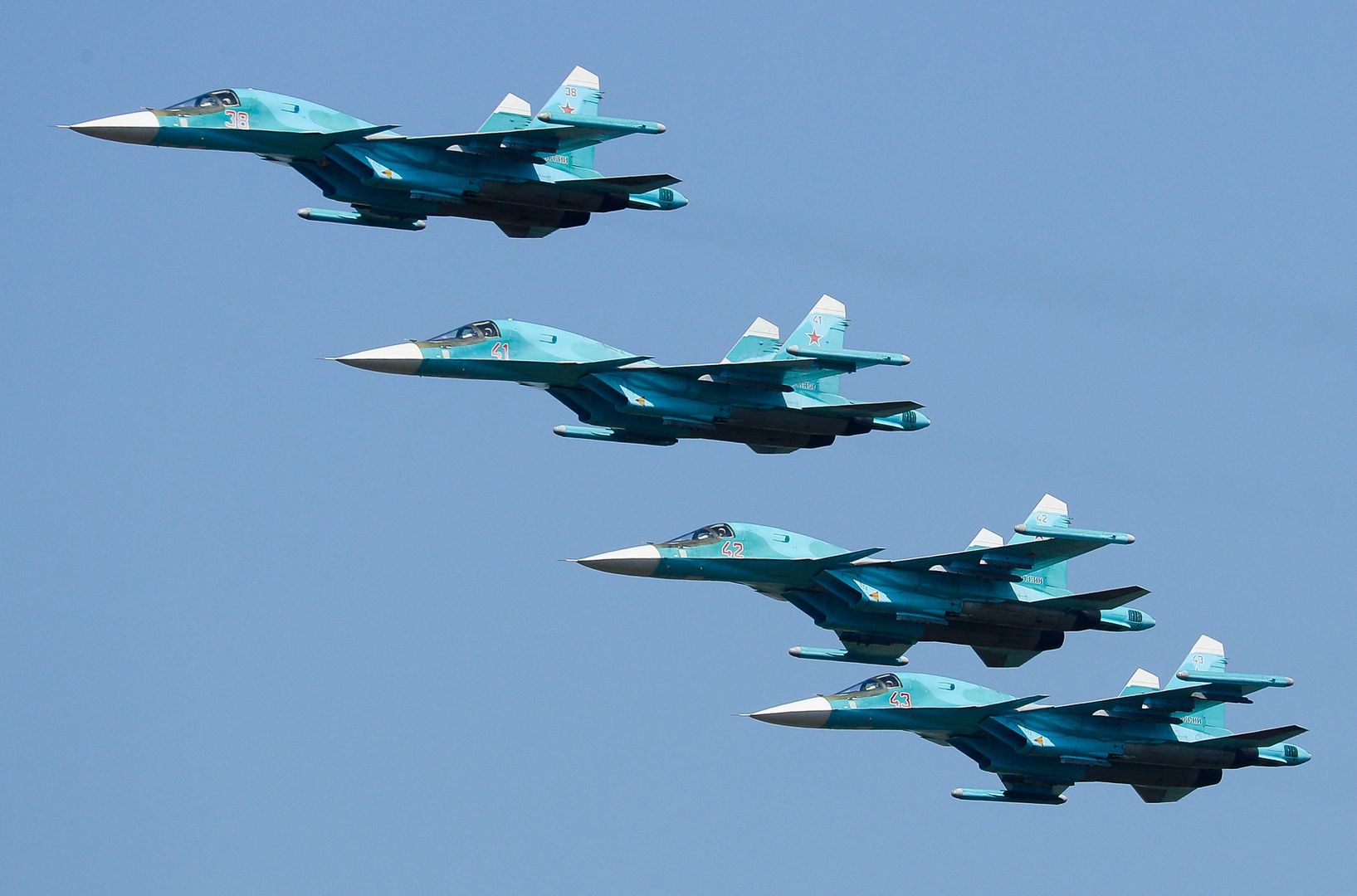 Su-34 nadleciały z Białorusi. Rosja zaatakowała lotnisko