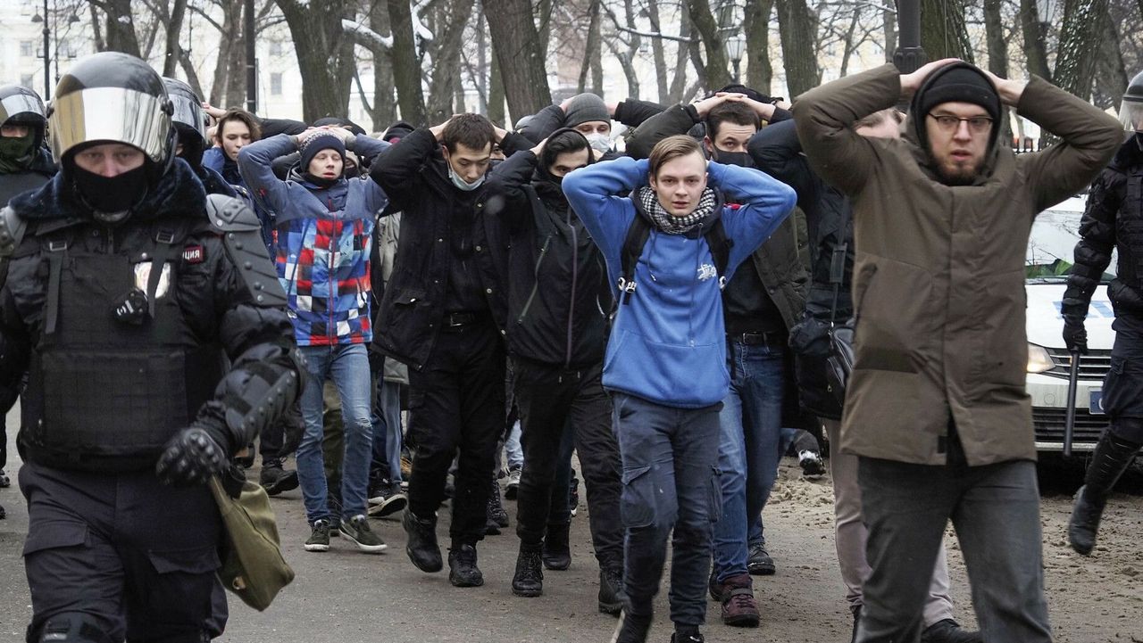 Putin odkrył, że w Rosji jest młodzież. I bardzo się zdziwił