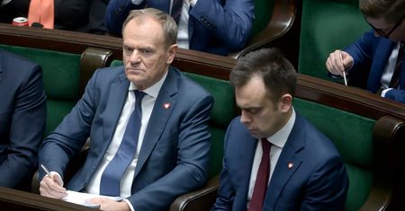 Funduszowy ból głowy Tuska. To może odbić się na długu Polski [OPINIA]