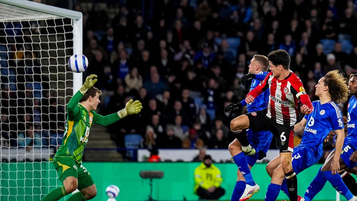 Getty Images / Rene Nijhuis/MB Media / Na zdjęciu: Brentford FC rozbił Leicester City