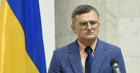 Kułeba ostrzega Europę. "Rakiety skończą się po tygodniu"