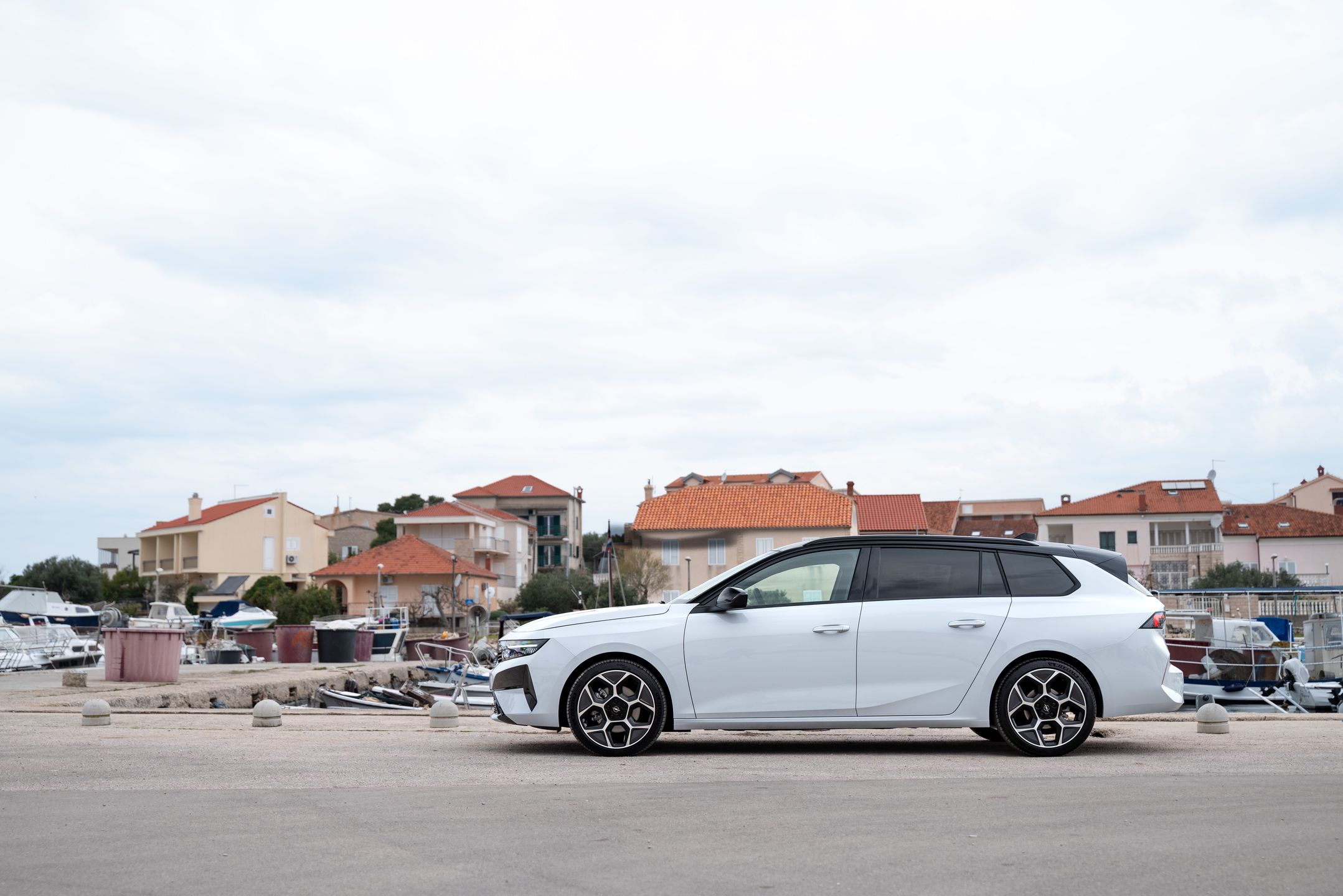 Opel Astra L po liftingu