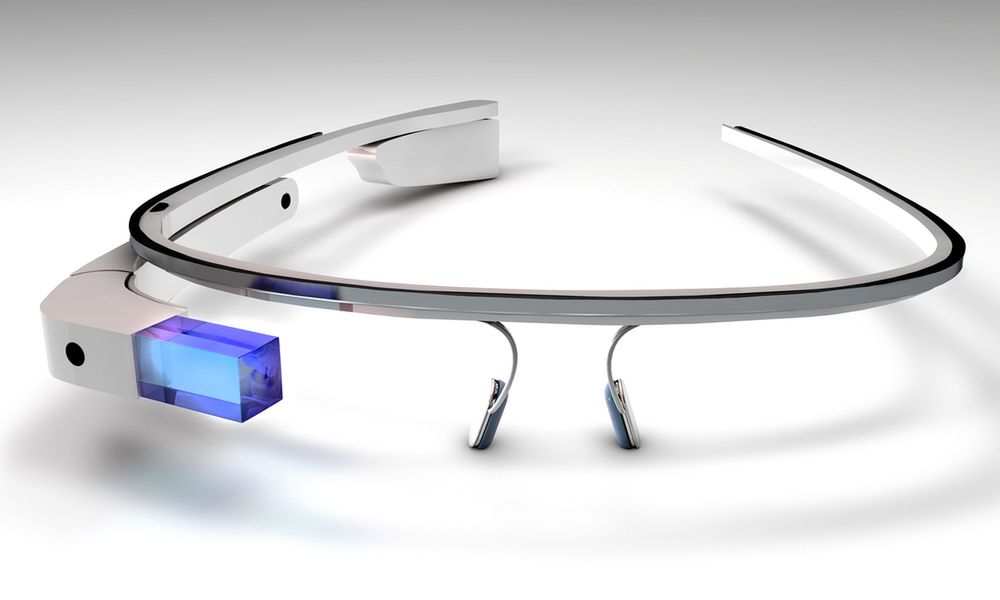 Zdjęcie 3D Illustration of a wearable computer technology with an optical head-mounted display pochodzi z serwisu Shutterstock