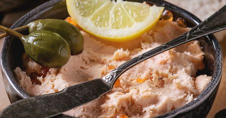 Pasta z wędzonego łososia, którą pokochasz od pierwszego kęsa. Lepsza niż z tuńczyka