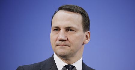 Szczyt Unii Europejskiej. Radosław Sikorski: Bardzo się boję, czy nasz rząd nie przeciągnie struny