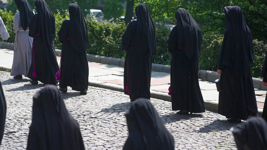 Koronawirus w Polsce. Ognisko zakażeń w klasztorze Zgromadzenia Sióstr Matki Bożej Miłosierdzia w Sanktuarium w Krakowie-Łagiewnikach