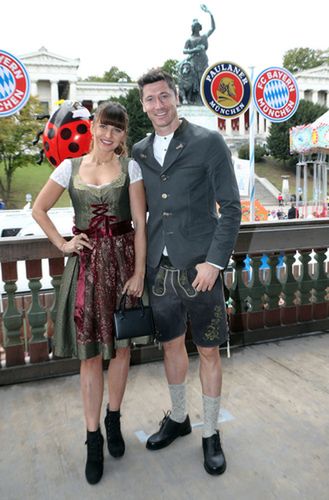 Anna i Robert Lewandowscy podczas Oktoberfest 2019. Fot. Alexandra Beier/Bongarts/Getty Images