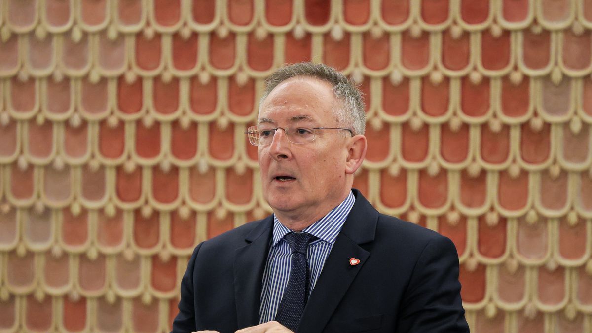 Bart�omiej Sienkiewicz
Warszawa, 03.01.2024. Minister kultury i dziedzictwa narodowego Bart�omiej Sienkiewicz podczas posiedzenia rz�du, 3 bm. w siedzibie Kancelarii Prezesa Rady Ministr�w w Warszawie. (amb) PAP/Pawe� Supernak
Pawe� Supernak
kprm, polityk polityka, posiedzenie, rada ministr�w, rz�d, rz�du, gest, kancelaria, ministrowie, nowi, nowo powo�ani, resort�w, rz�d Tuska, rz�du Tuska