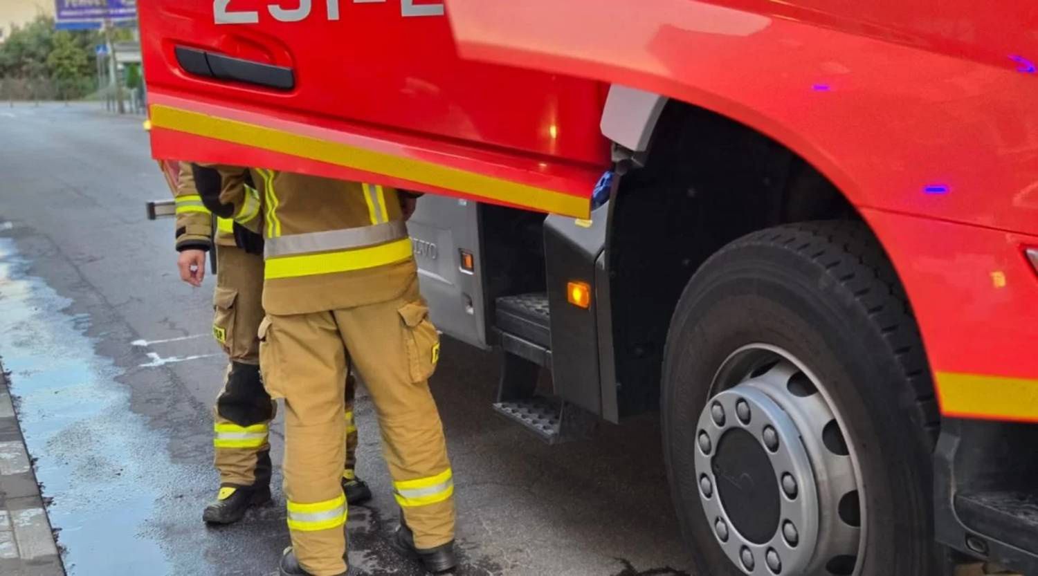 Tragiczny pożar w Chwalimie: jedna osoba nie żyje, druga ranna