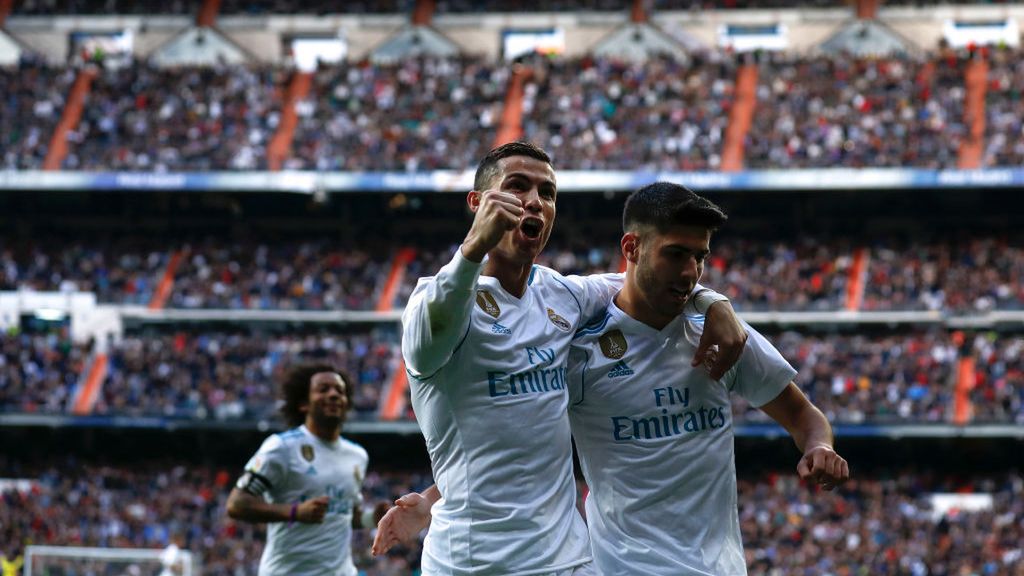 Cristiano Ronaldo i Marco Asensio cieszą się po zdobyciu bramki