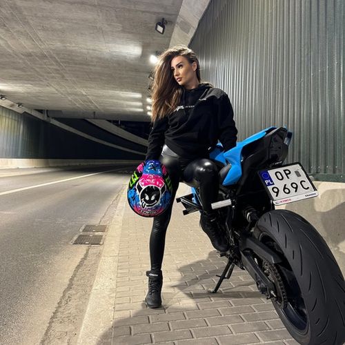 Magdalena Plich chce wjechać motocyklem na szczyt Czarnej Góry