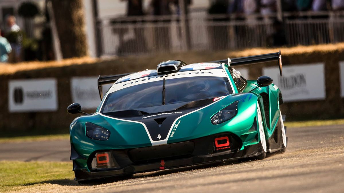 Arrinera Hussarya GT3 na Festival of Speed w Goodwood w 2017 r.