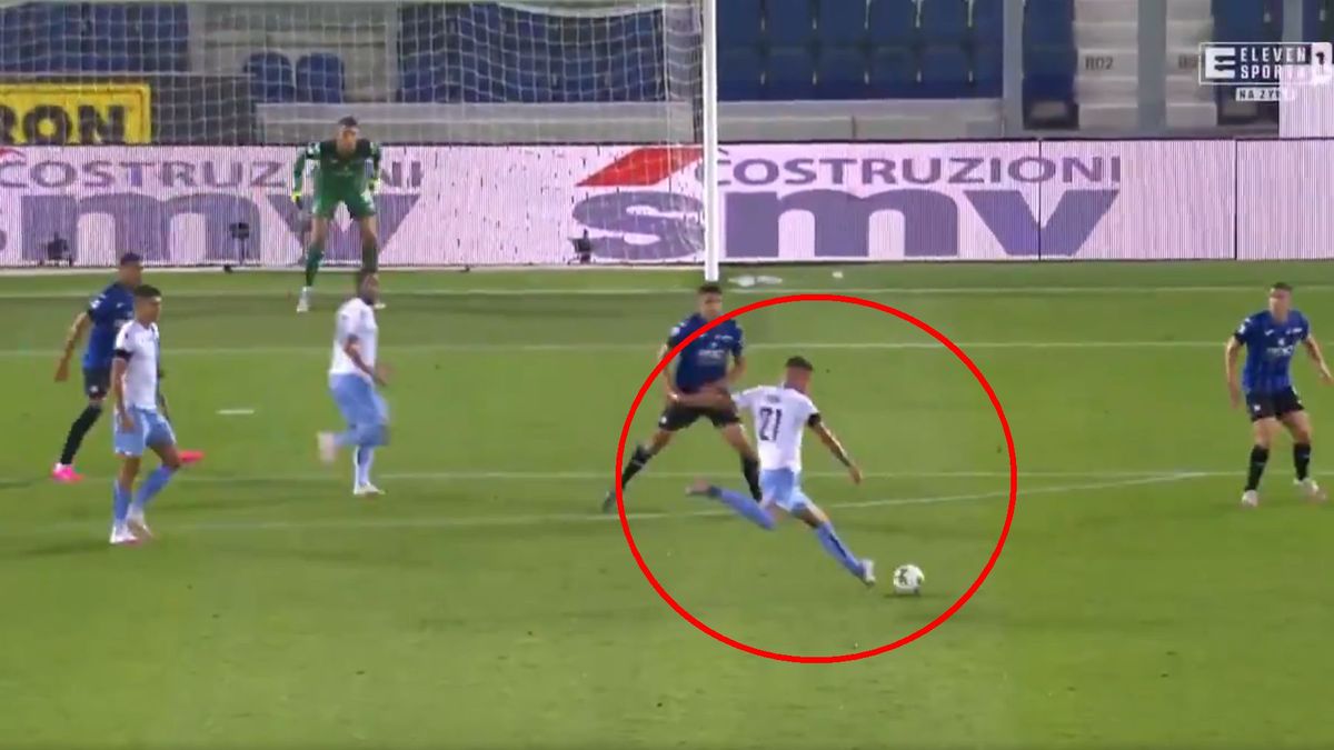 gol Sergeja Milinkovicia-Savicia (Lazio) w meczu z Atalantą