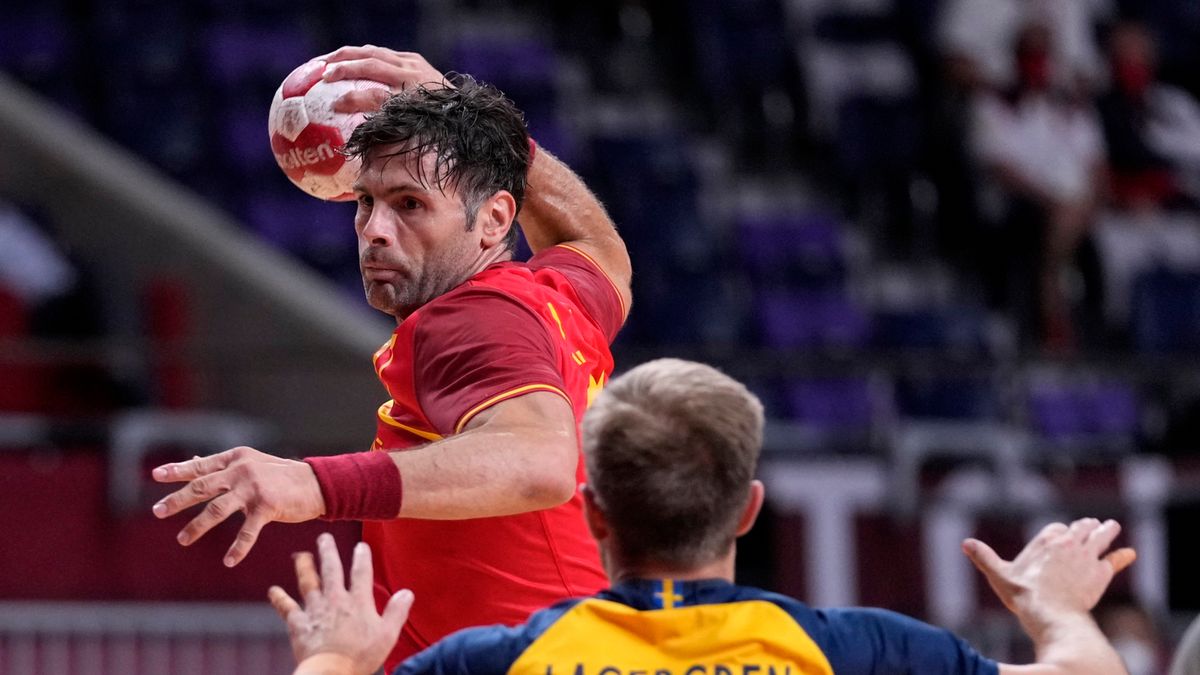 PAP/EPA / FRANCK ROBICHON / Na zdjęciu: Antonio Garcia i Albin Lagergren