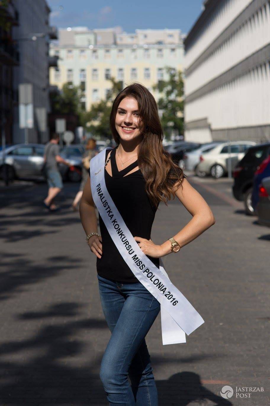 Uczestniczka konkursu Miss Polonia 2016: KINGA ZABIELSKA, Mońki, woj. podlaskie 18 lat, wzrost 173 cm (fot. Facebook.com/OfficialMissPolonia)