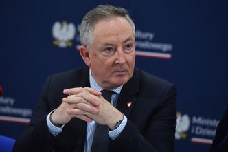 Pat w TVP. Minister zapewnia: pieniądze będą