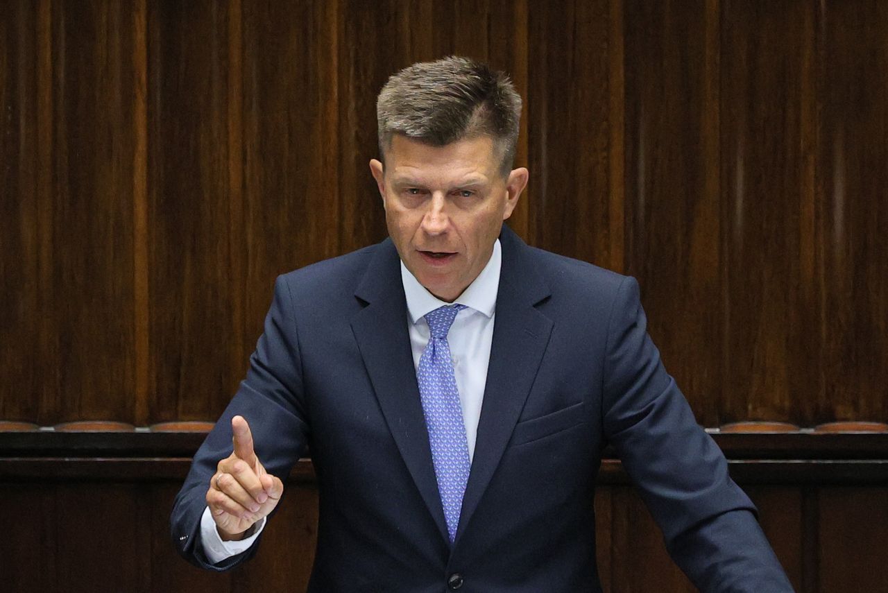 Petru wywiera presję na Domańskiego w sprawie składki zdrowotnej