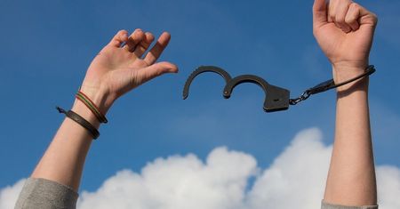 Przez Denuvo liczba klatek w grach spada, a poziomy ładują się dłużej