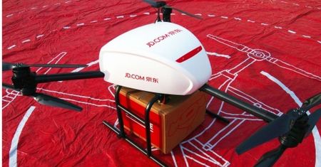 Chiński sklep chwali się dronem o udźwigu 200 kg. Zastosowania nie tylko cywilne?