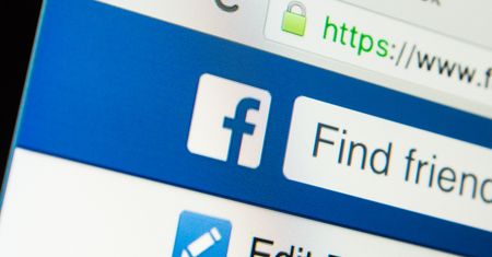 Niemcy domagają się pseudonimów na Facebooku