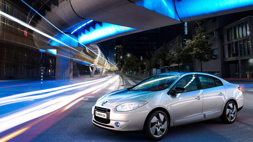 Pierwsza elektryczna taksówka w Londynie... od Renault [wideo] 1