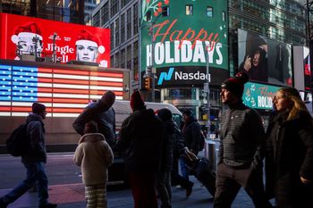 Wall Street: Spokojny koniec tygodnia po serii rekordów S&P 500