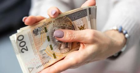 Przelew do żony lub męża. Uważaj na takie tytuły