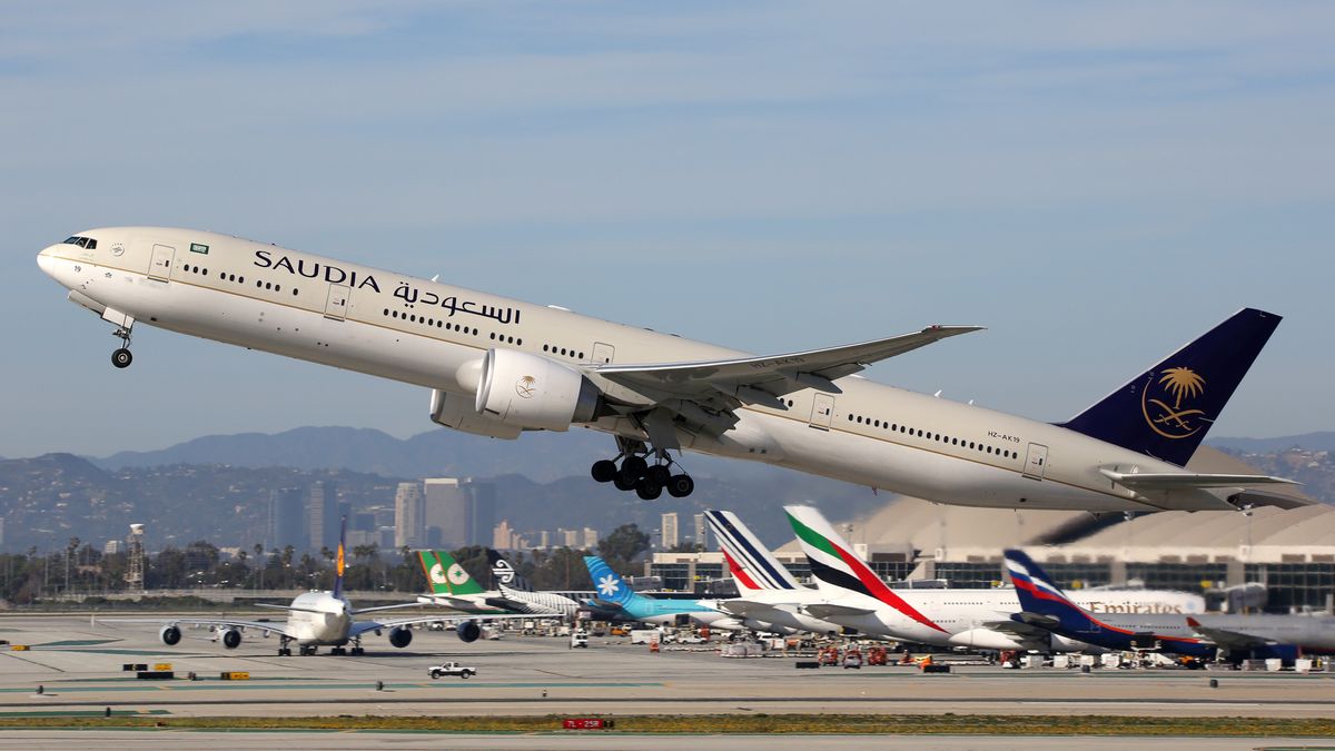 Linie lotnicze Saudia słyną z restrykcyjnej polityki dotyczącej zakazu alkoholu na pokładach samolotów