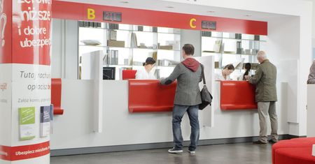 Bank Pocztowy zapowiedział zwolnienia. Czarna seria trwa