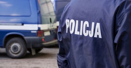 Wrocław. Jechał bez uprawnień z pasażerem poszukiwanym przez policję