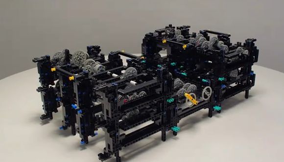 Inżynier Apple'a "bawi się" LEGO [wideo] 3