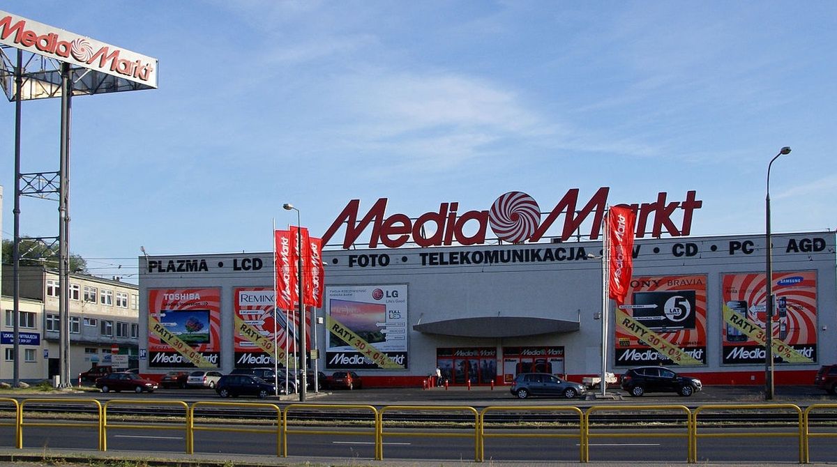 1799 zł zamiast 1999 zł. Taniej w Media Markt