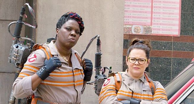 Twitter blokuje konta użytkowników po hejterskich atakach na aktorkę z nowej wersji „Ghostbusters”