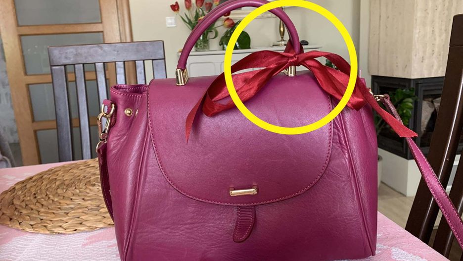 Przypinają wstążkę do torebek. Mają ważny powód