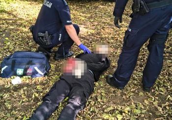 19-latek zaatakował w szkole. Wcześniej miał sprawę w sądzie