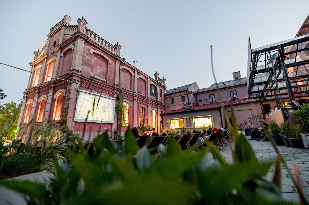 Plenerowe Kino Perła na Browarze Perła