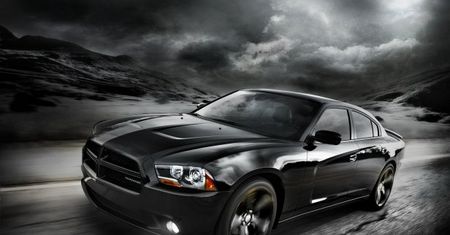 Chrysler 300 i Dodge Charger - 120 000 aut wezwanych do ASO!