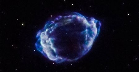 Ogromna gwiazda nagle zniknęła. Astronomowie nie mają pewności, co się stało