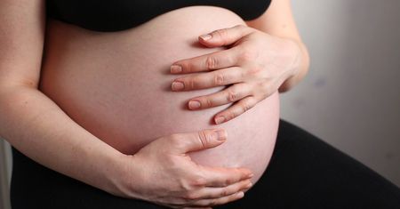 Koronawirus a ciąża. Zaskakujące wyniki badań