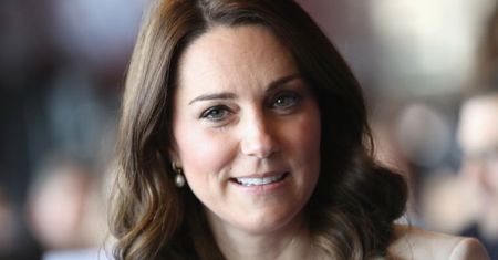 Dramat księżnej Kate: "Ojcowie w szkole George'a bardziej interesują się modelką Victoria's Seceret niż nią"
