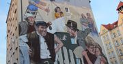 Wrocław. Ściana, która przypomina początki Ziem Odzyskanych. "Sami swoi" na muralu