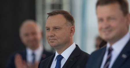Andrzej Duda miał wypadek. Prezydencki minister: jak każdy facet otrzepał się i dalej wypoczywa